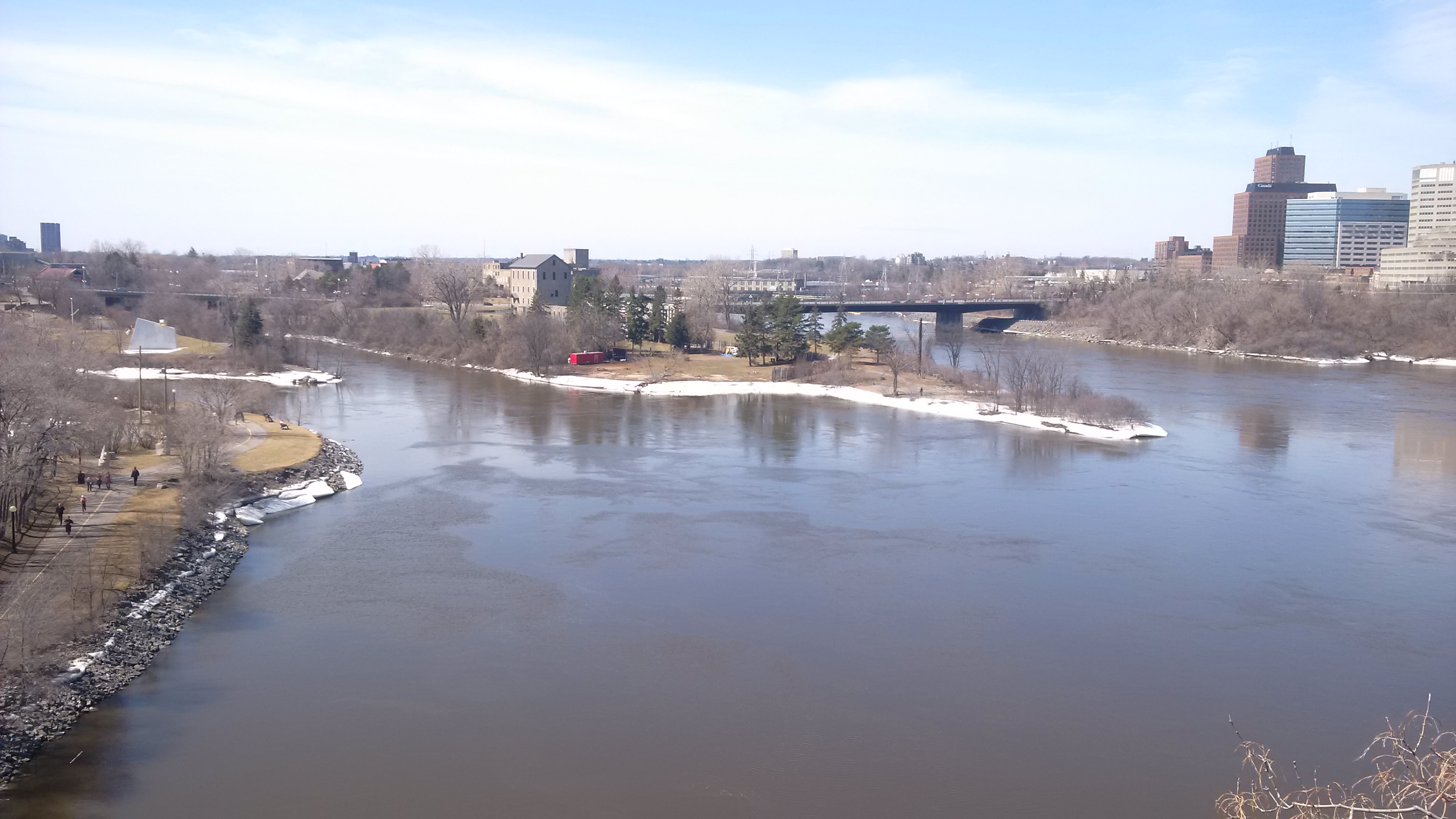 Ottawa River thaw April 2015.jpg